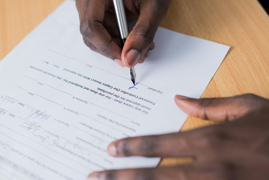 Signing a lease to a rented house